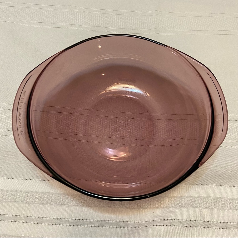 PYREX- Cranberry Casserole Dish - No Chips Or Cracks - EUC